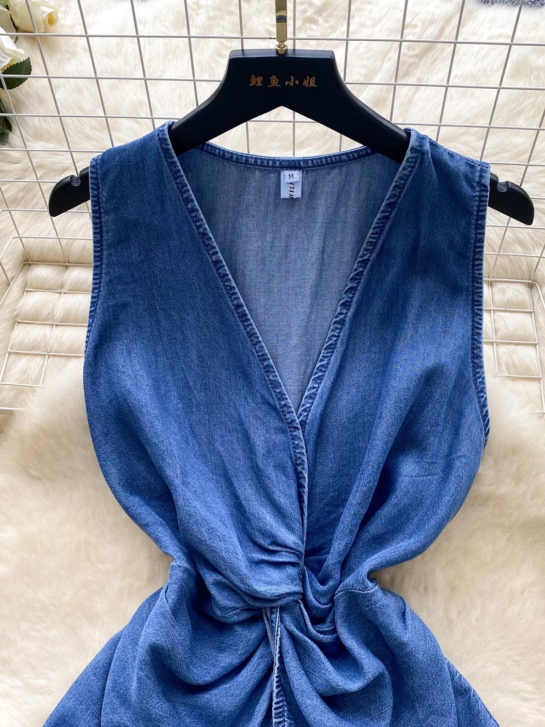 Love again top DTO119 images